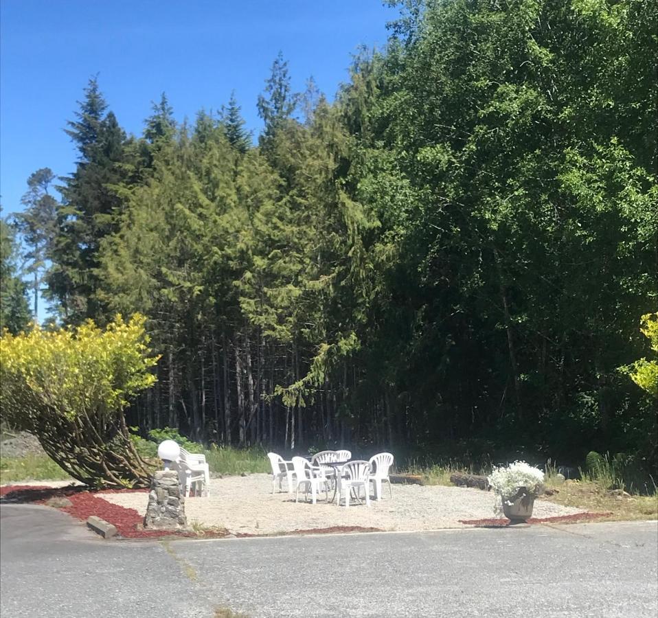 Airport Inn Port Hardy Exteriér fotografie