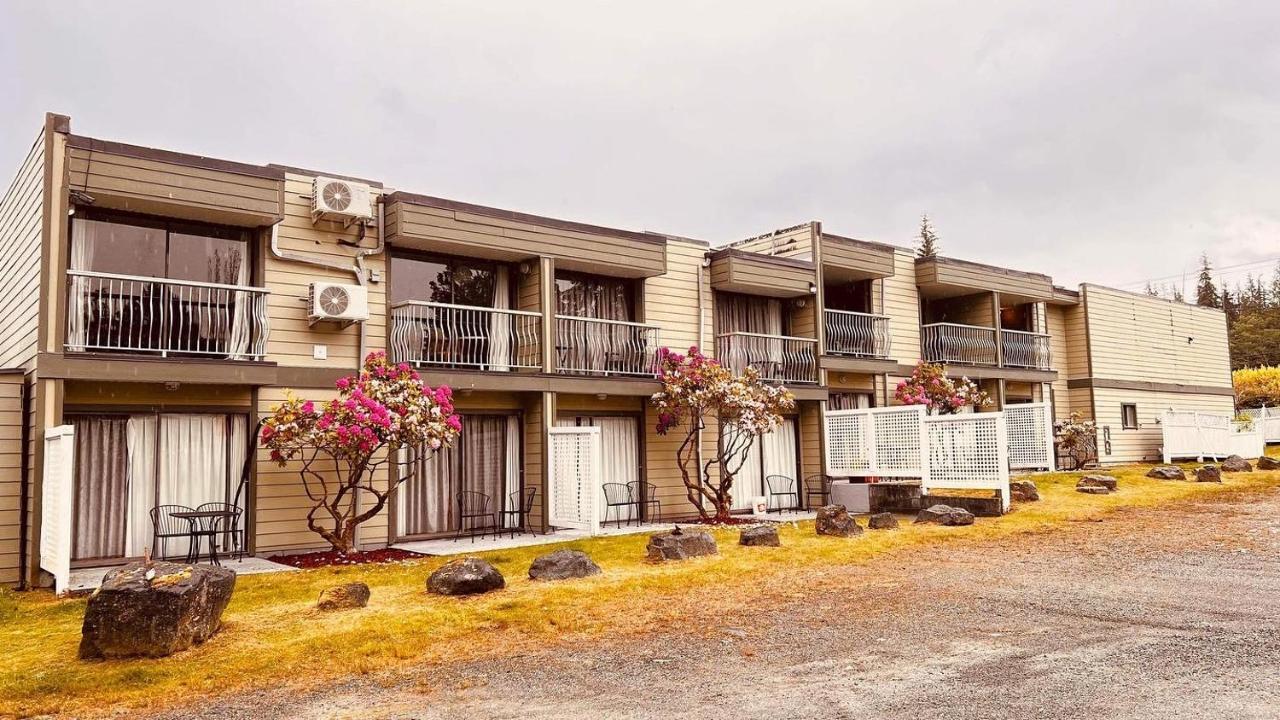 Airport Inn Port Hardy Exteriér fotografie